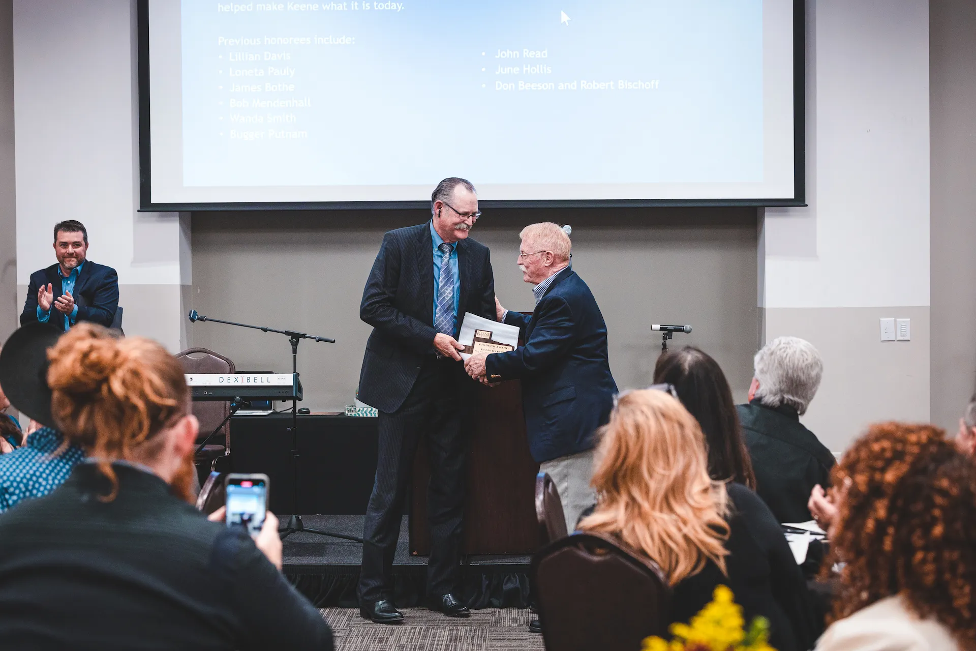 Ellis Hainey Receives the 2022 Pioneer Award